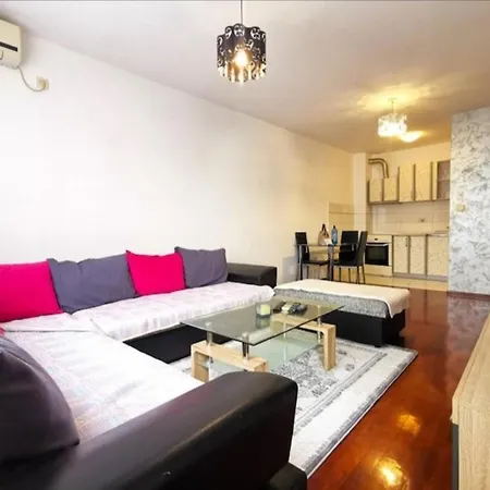 Sead Apartment *